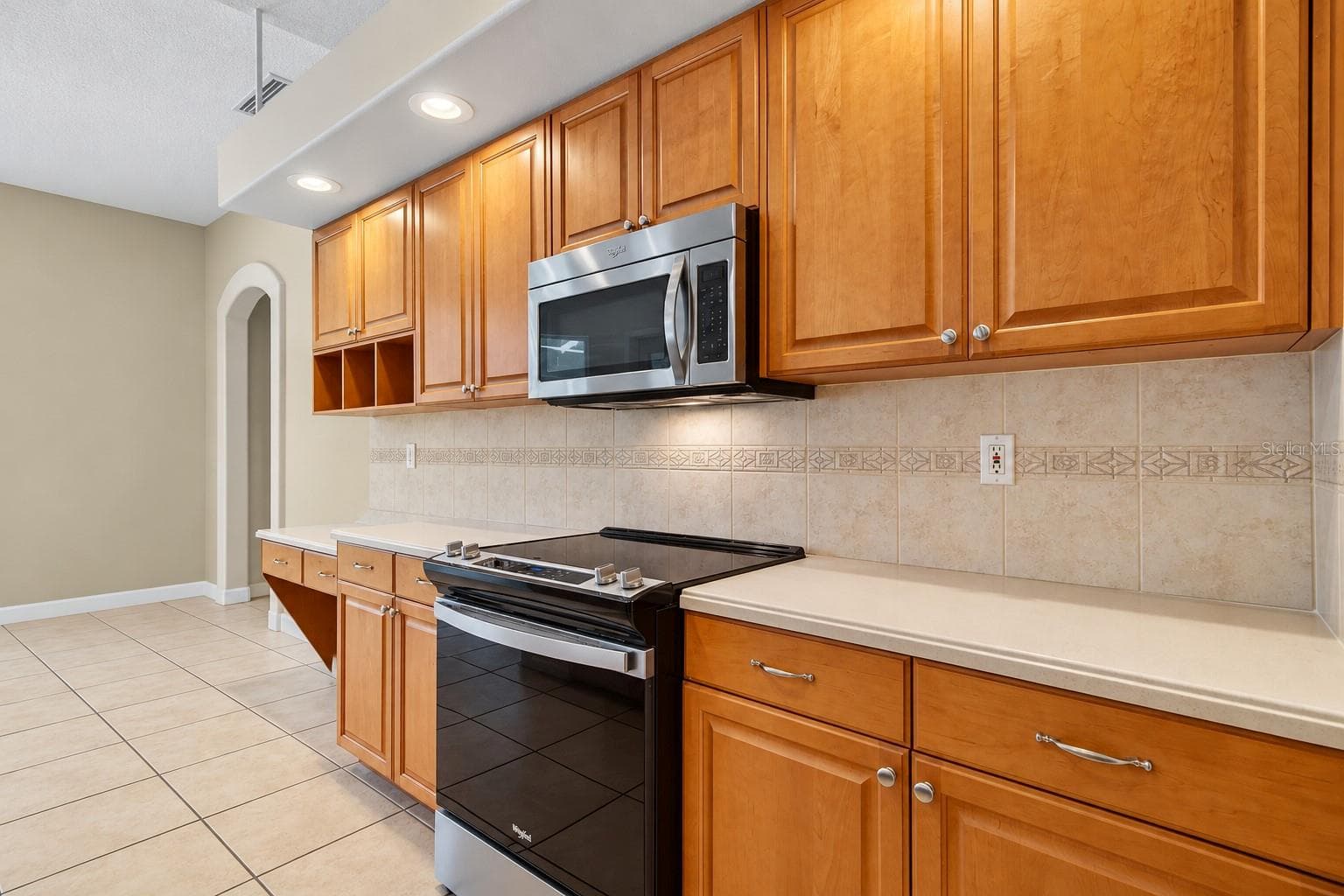 Single Family Residence at 6130 BRIDLEFORD DR, WESLEY CHAPEL, photo 18 of 49