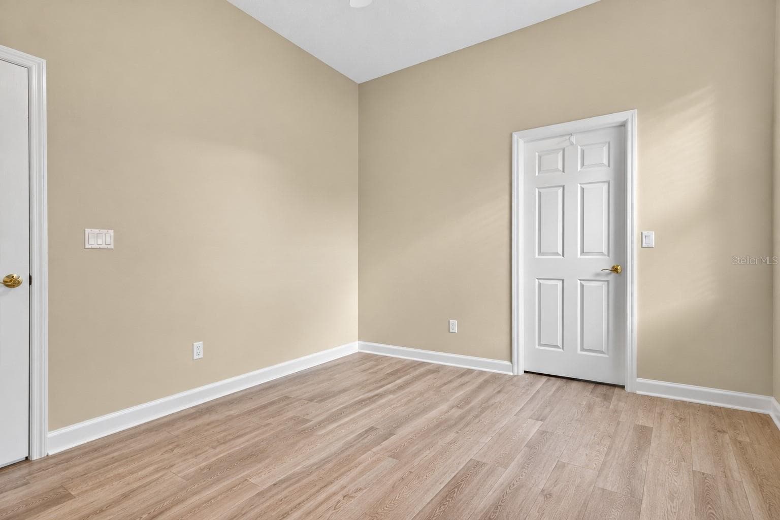 Single Family Residence at 6130 BRIDLEFORD DR, WESLEY CHAPEL, photo 27 of 49