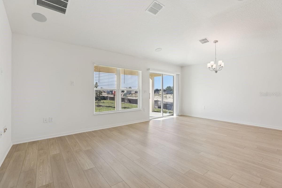 Single Family Residence at 1516 KAYLA CIR, LAKE WALES, photo 2 of 20
