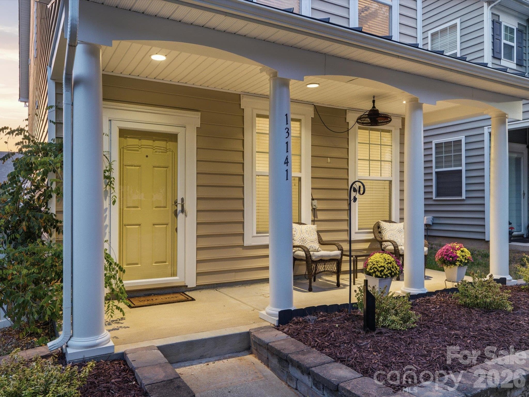 Single Family Residence at 13141 Heath Grove Drive, Huntersville, photo 3 of 32