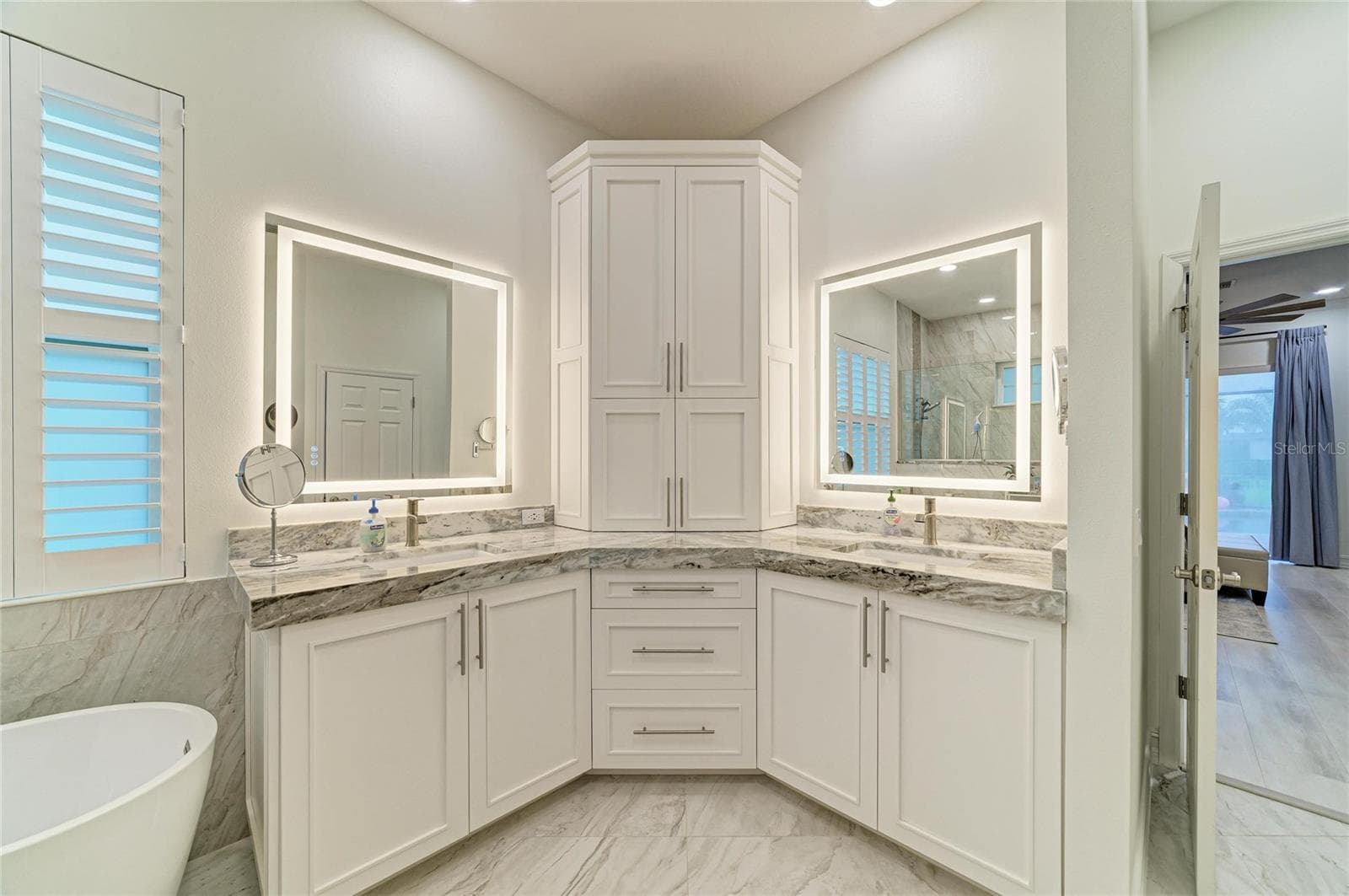 Primary Bathroom - 519 147TH CT NE, BRADENTON