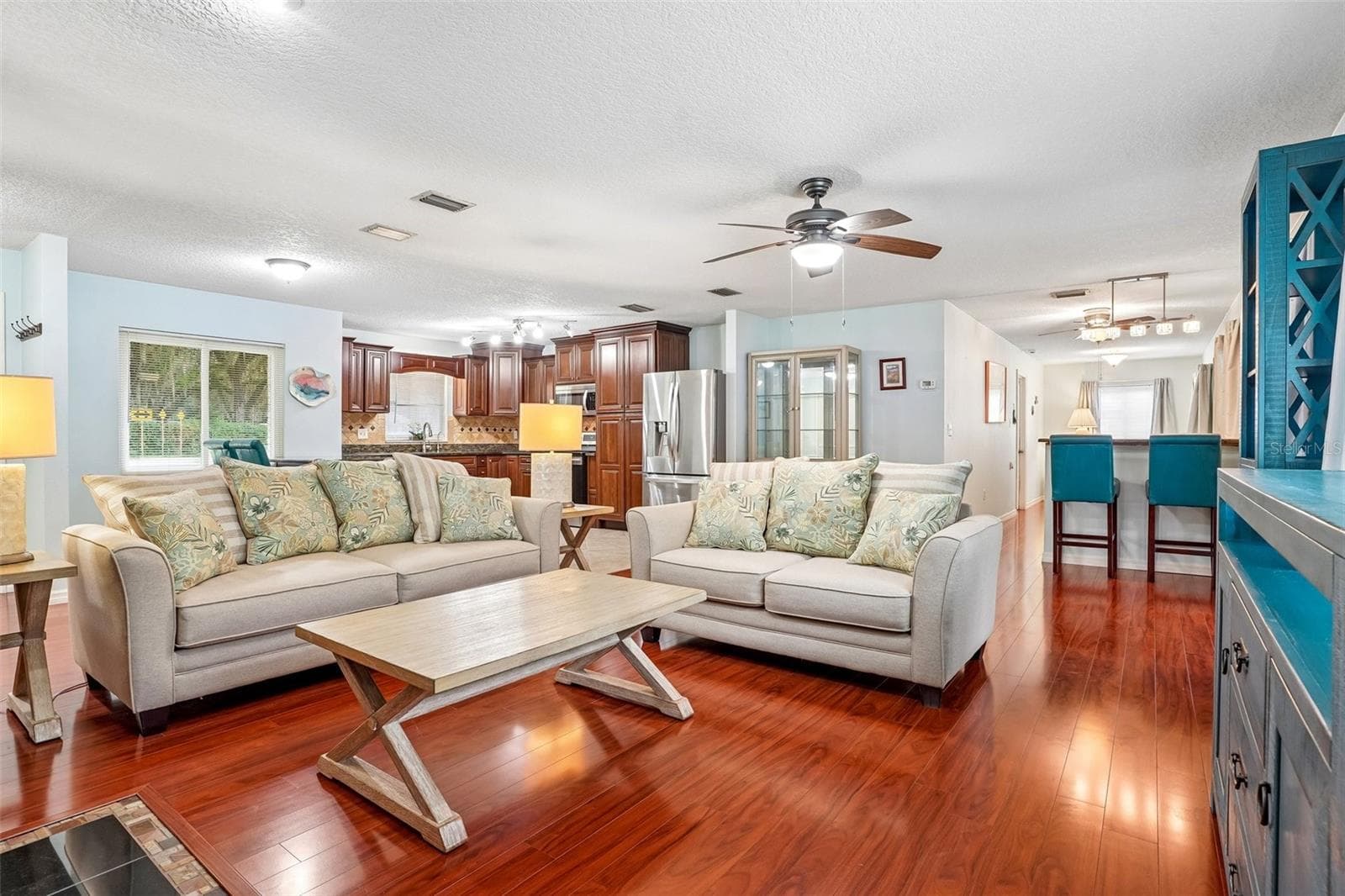 Single Family Residence at 101 W LEMON ST, LADY LAKE, photo 10 of 42