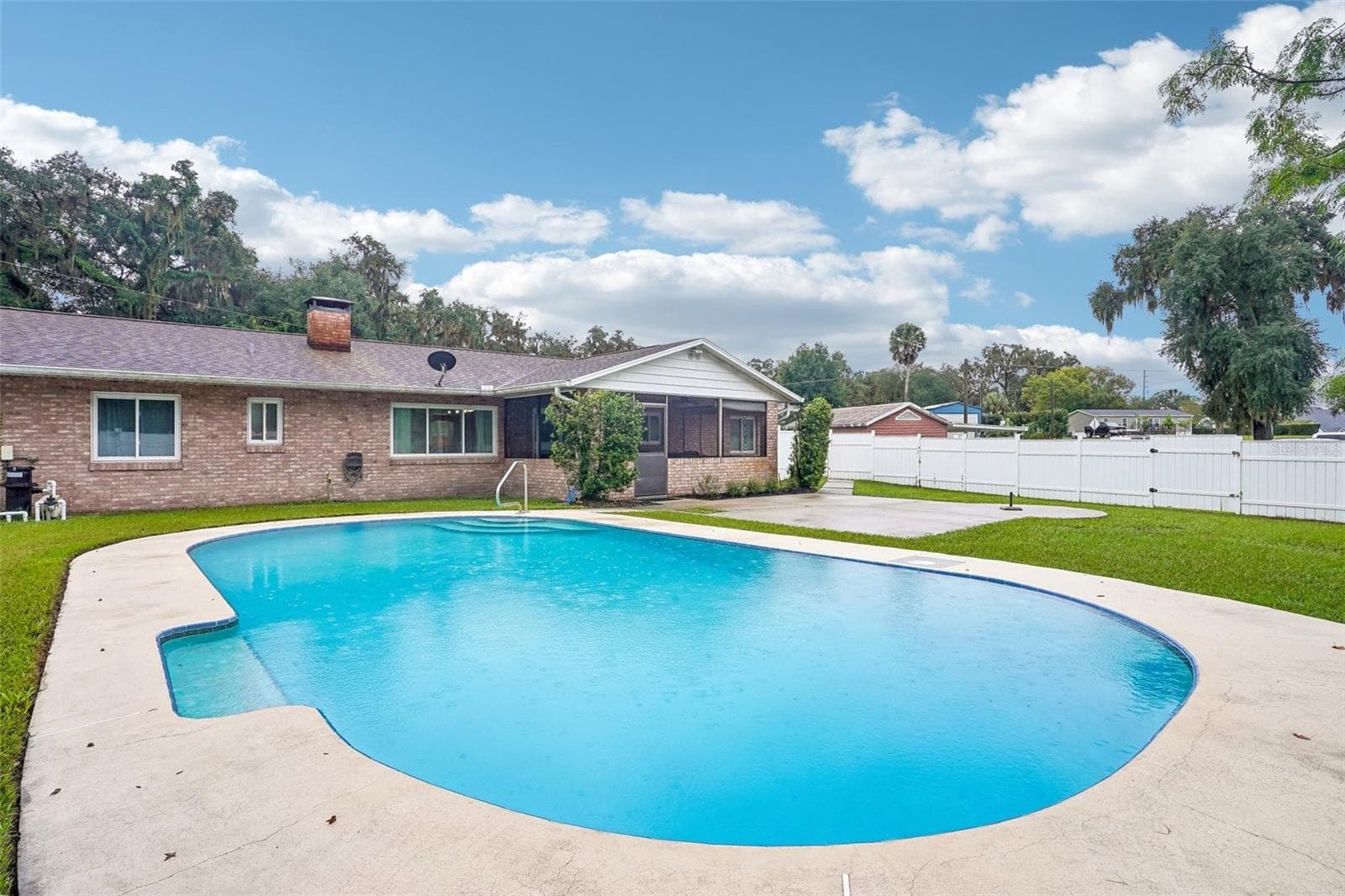 Single Family Residence at 101 W LEMON ST, LADY LAKE, photo 39 of 42