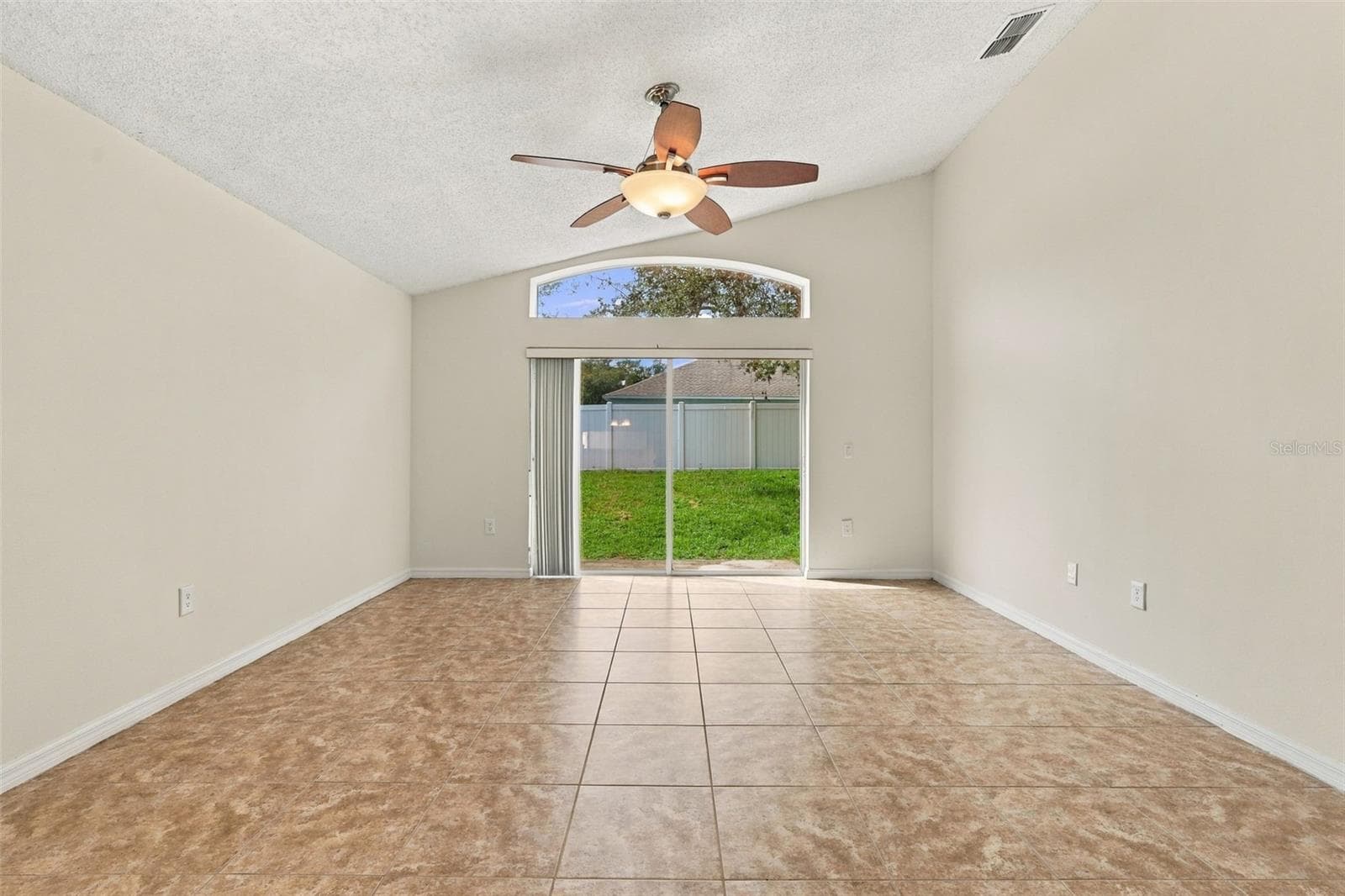 Family Room - 5742 ESSEX ISLE DR, ORLANDO