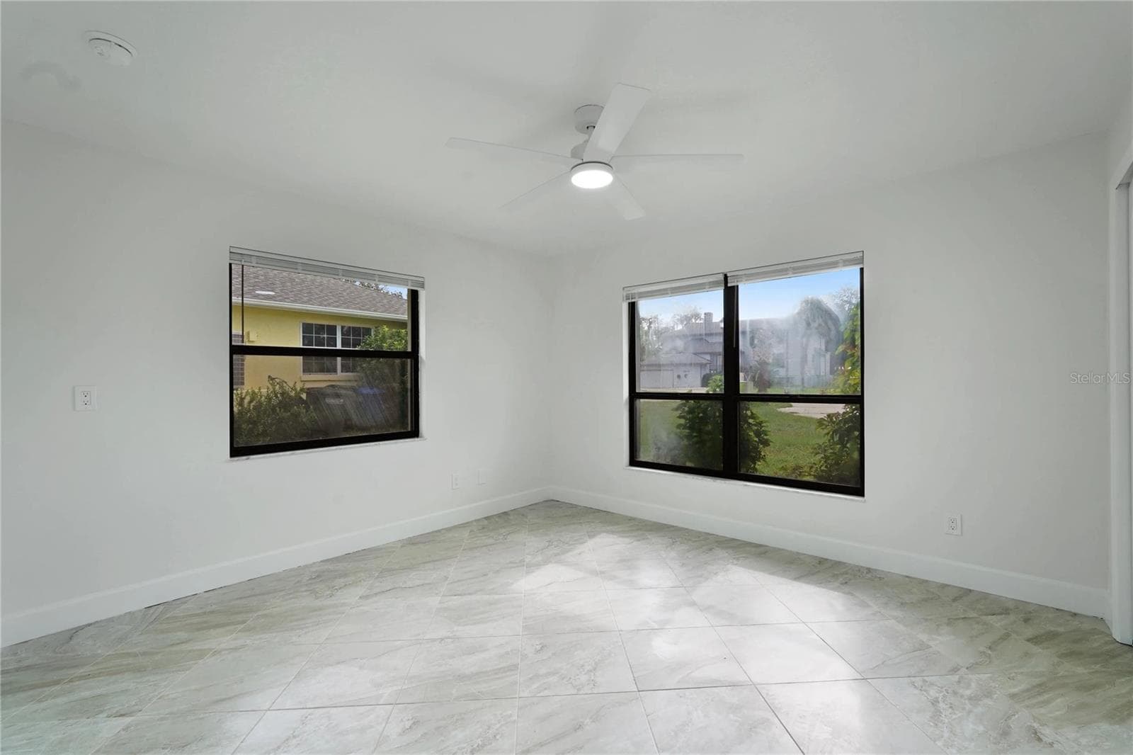 Single Family Residence at 5012 S DEEP WATER PT, HOMOSASSA, photo 20 of 27