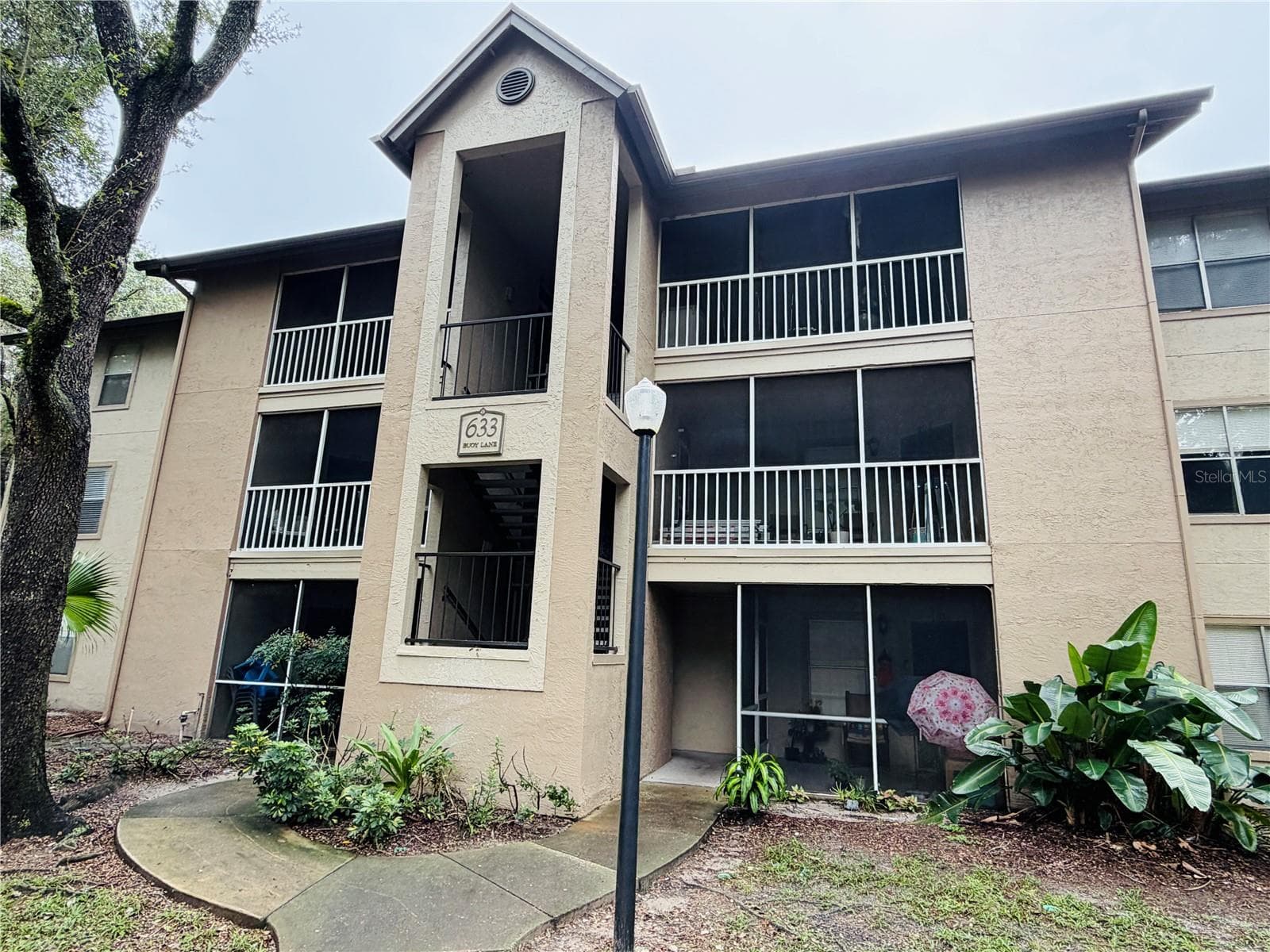 Condominium at 633 BUOY LN #205, ALTAMONTE SPRINGS, photo 2 of 18