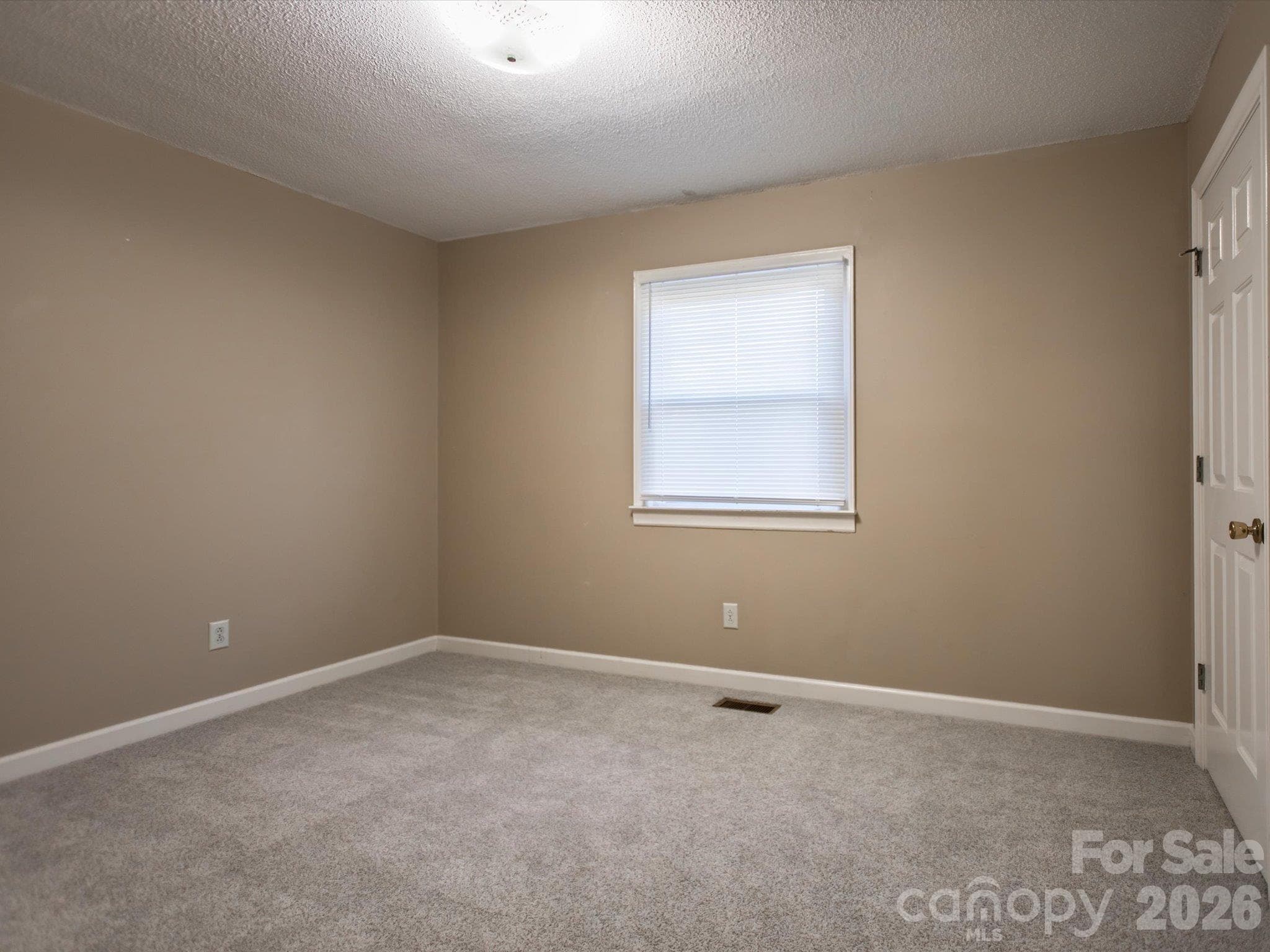 Townhouse at 2705 N Center Street, Hickory, photo 18 of 20