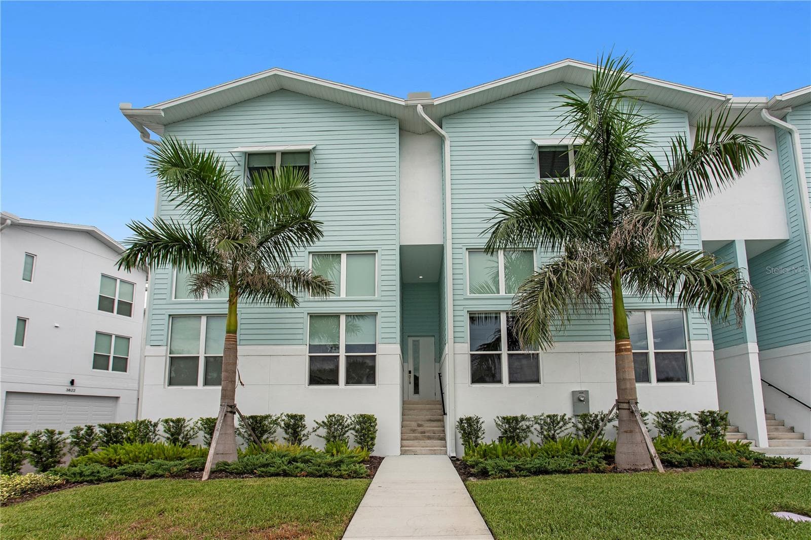 3870 POMPANO DR SE