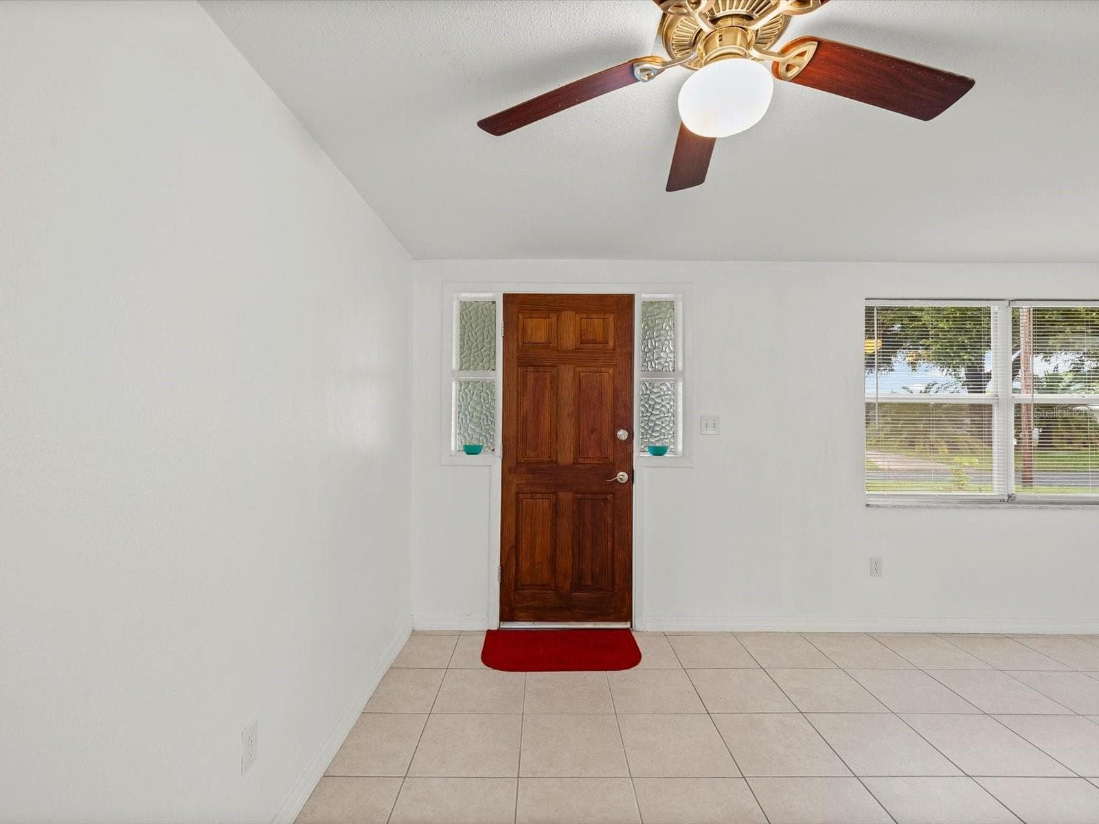 Single Family Residence at 4004 SCARLET MAPLE DR, HOLIDAY, photo 6 of 32
