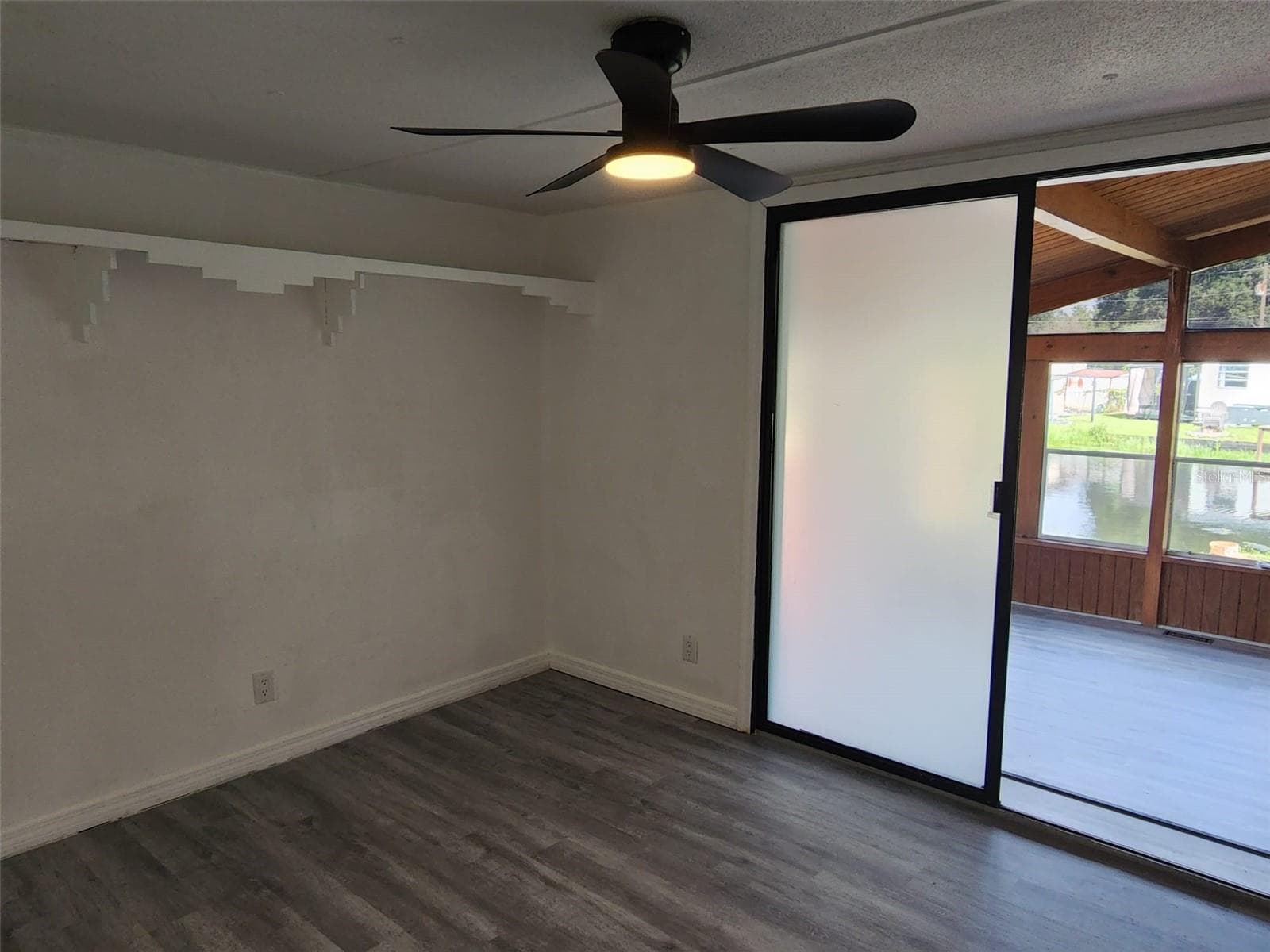 Manufactured Home at 3042 PARK CIR, HAINES CITY, photo 29 of 91