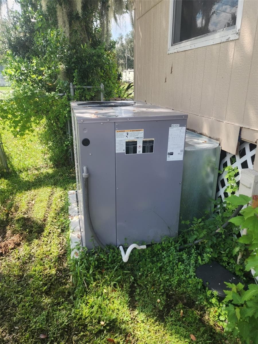 Manufactured Home at 3042 PARK CIR, HAINES CITY, photo 71 of 91