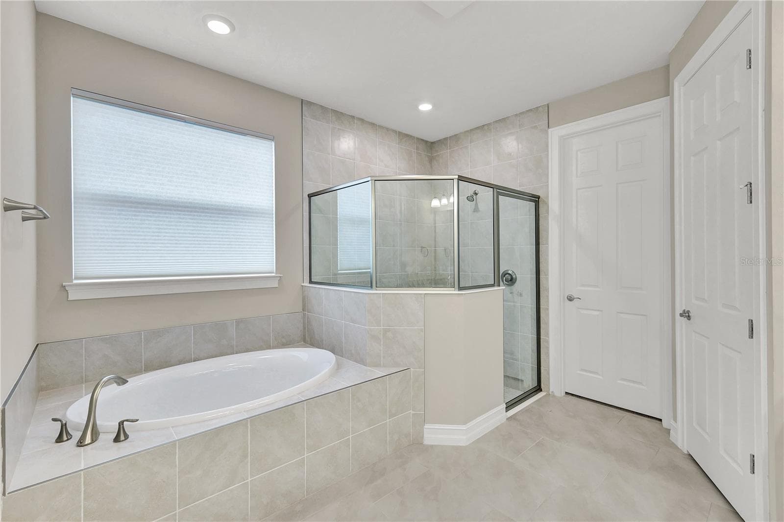 Single Family Residence at 447 SPRING HILL LAKE LOOP, CAPE CORAL, photo 19 of 44