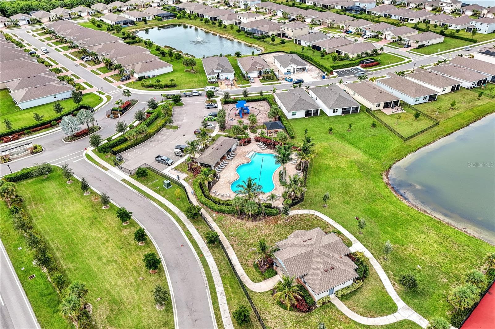 Single Family Residence at 447 SPRING HILL LAKE LOOP, CAPE CORAL, photo 36 of 44