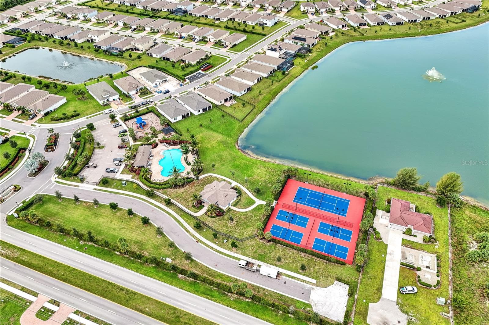 Single Family Residence at 447 SPRING HILL LAKE LOOP, CAPE CORAL, photo 37 of 44