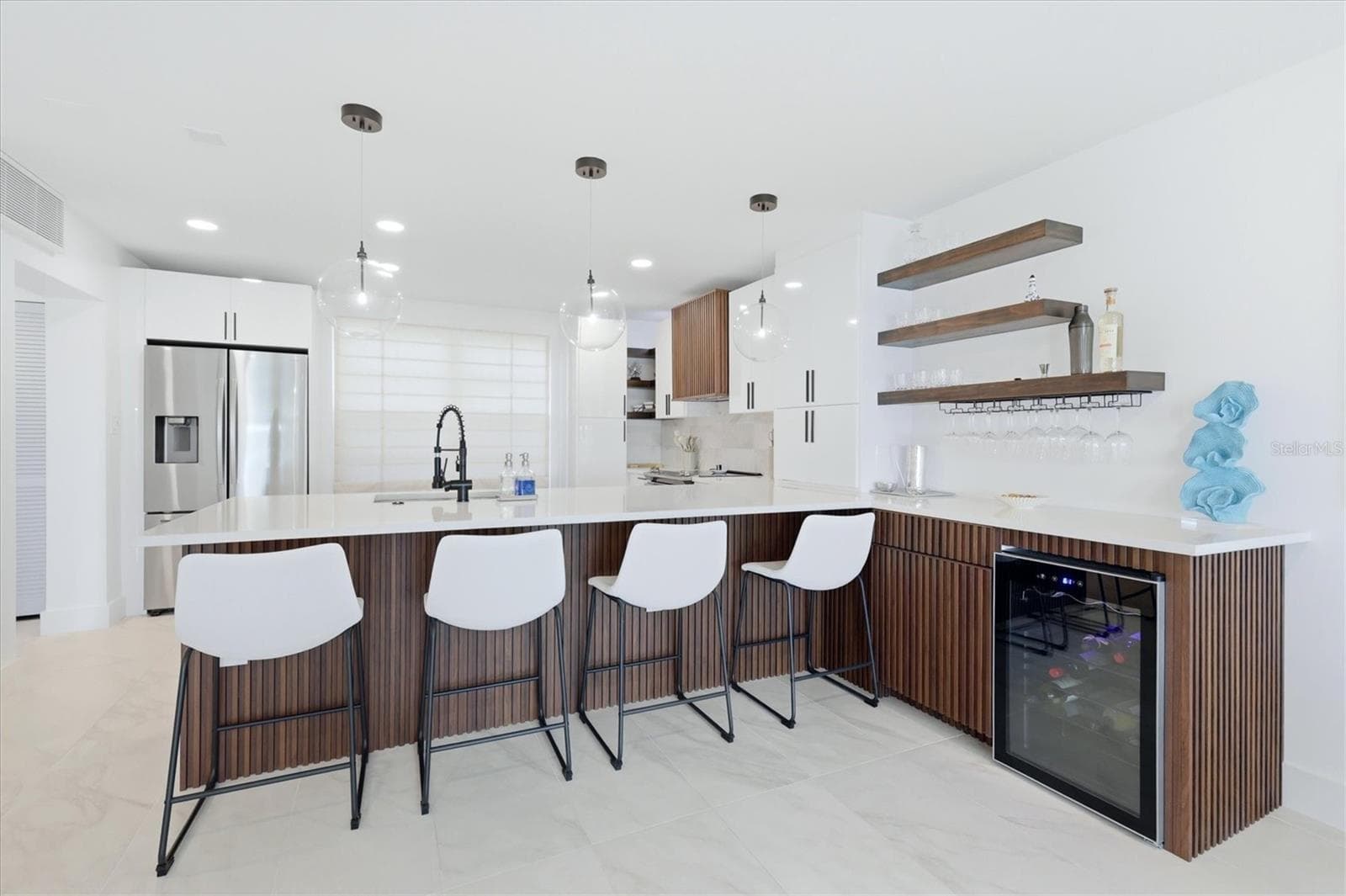 Condominium at 605 SUTTON PL #101, LONGBOAT KEY, photo 10 of 45