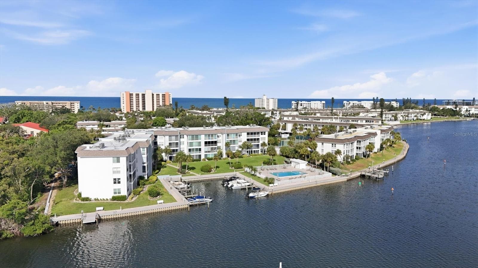 Condominium at 605 SUTTON PL #101, LONGBOAT KEY, photo 32 of 45