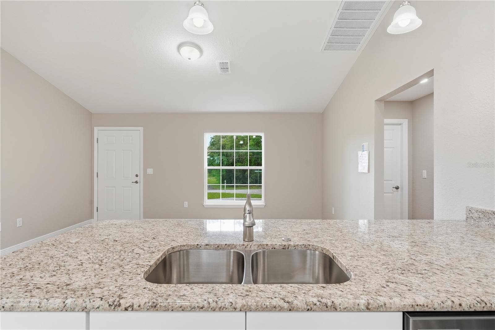 Single Family Residence at 3962 SE 142ND LN, SUMMERFIELD, photo 14 of 40