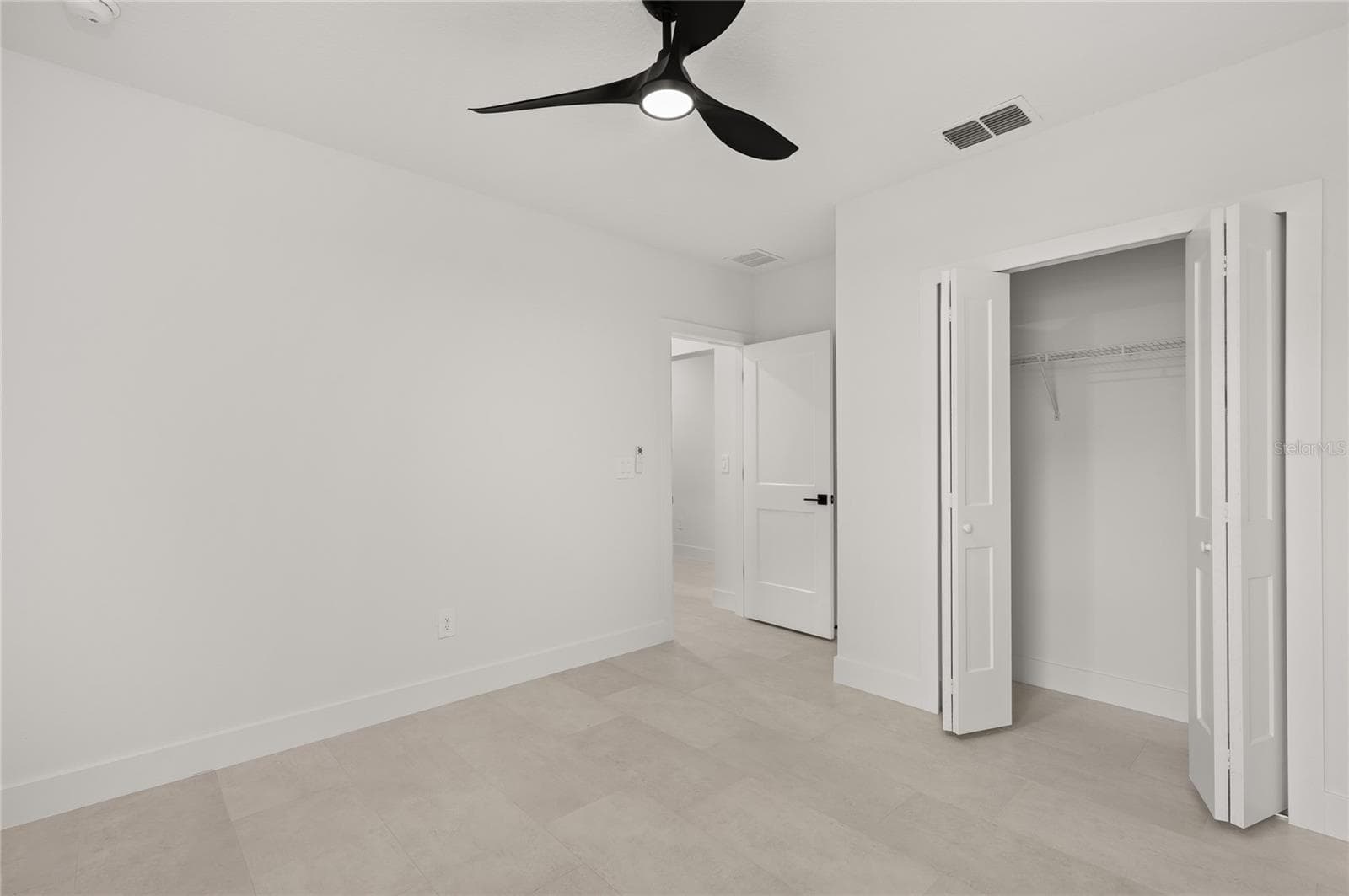 Single Family Residence at 1186 7TH ST, ORANGE CITY, photo 11 of 43