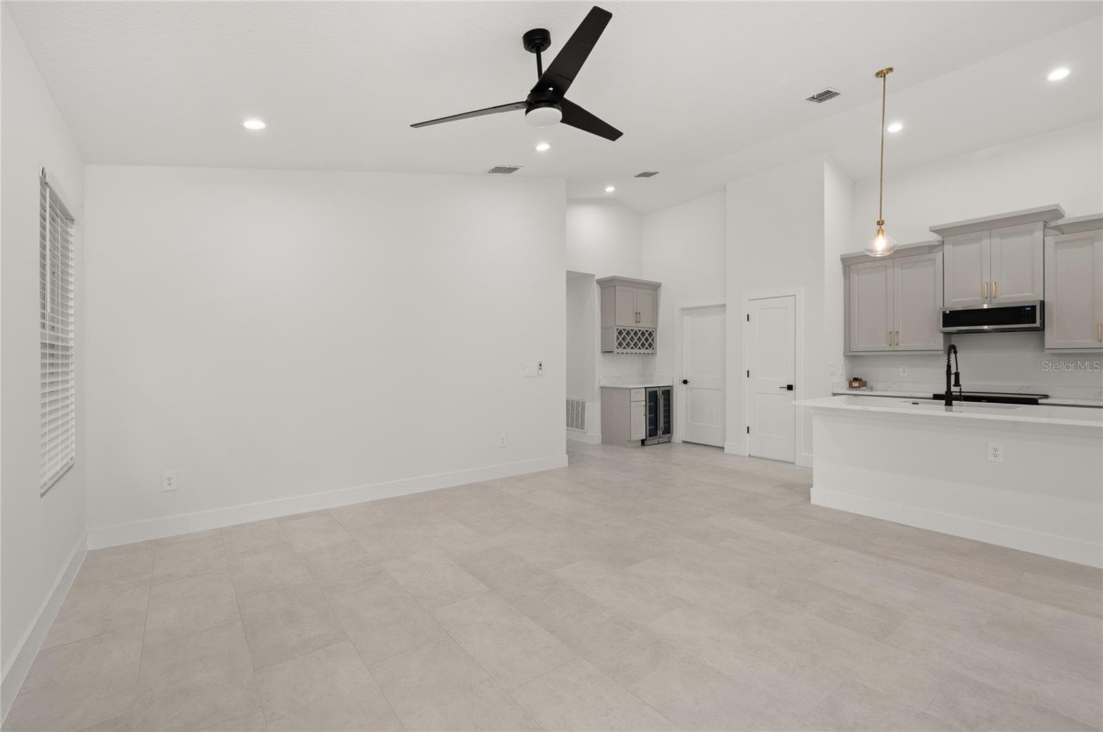 Single Family Residence at 1186 7TH ST, ORANGE CITY, photo 15 of 43