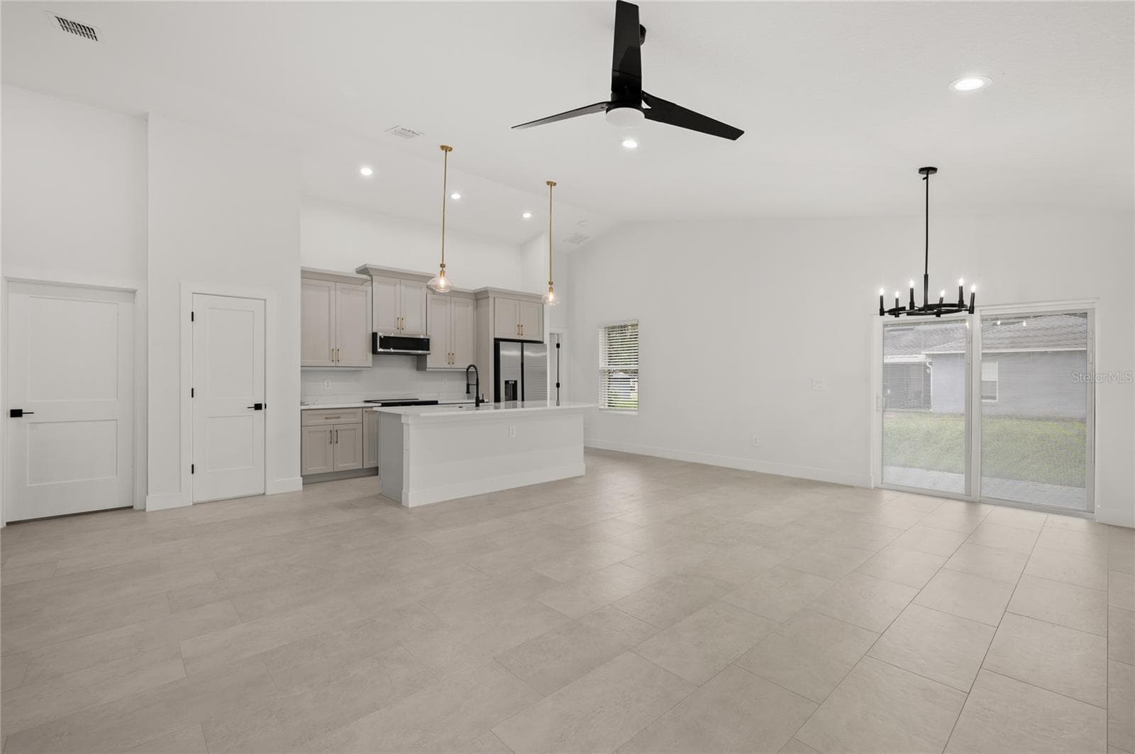Single Family Residence at 1186 7TH ST, ORANGE CITY, photo 17 of 43