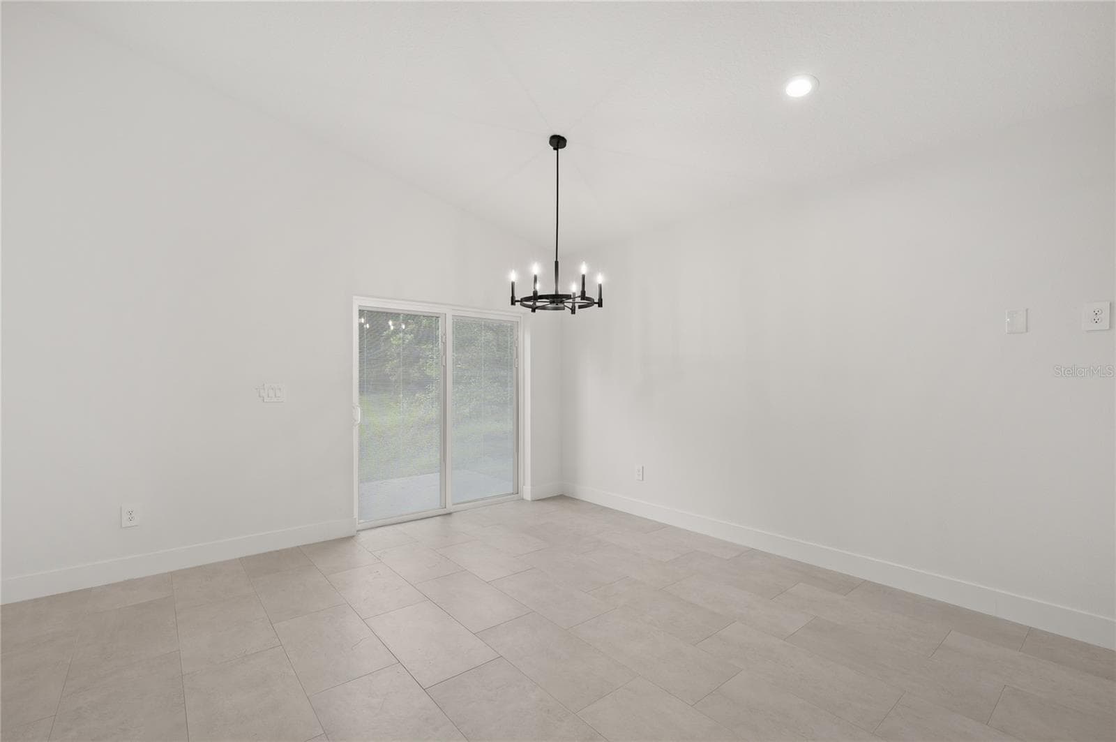 Single Family Residence at 1186 7TH ST, ORANGE CITY, photo 18 of 43