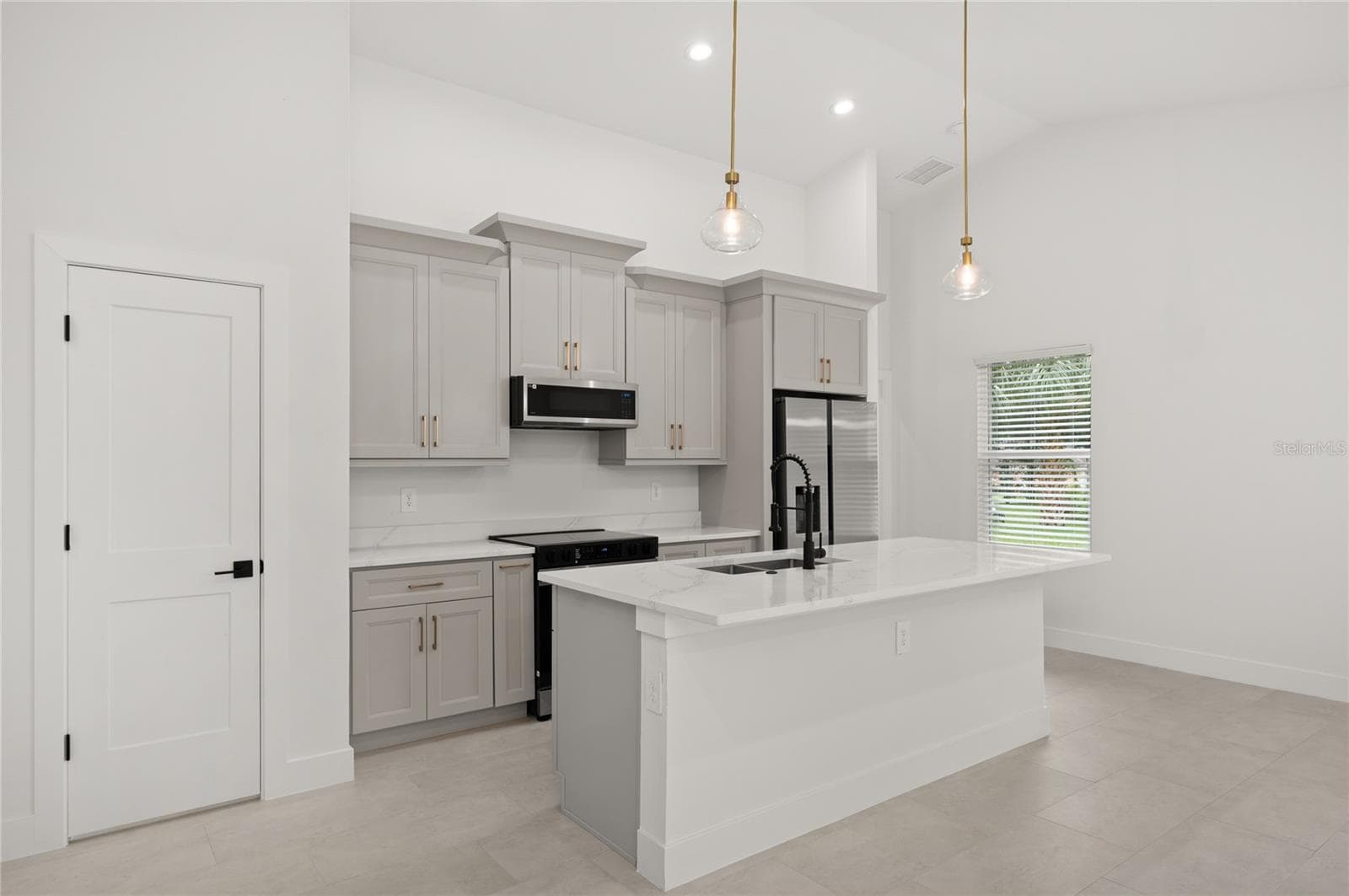 Single Family Residence at 1186 7TH ST, ORANGE CITY, photo 21 of 43
