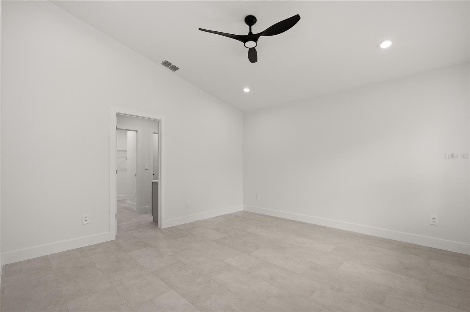 Single Family Residence at 1186 7TH ST, ORANGE CITY, photo 26 of 43