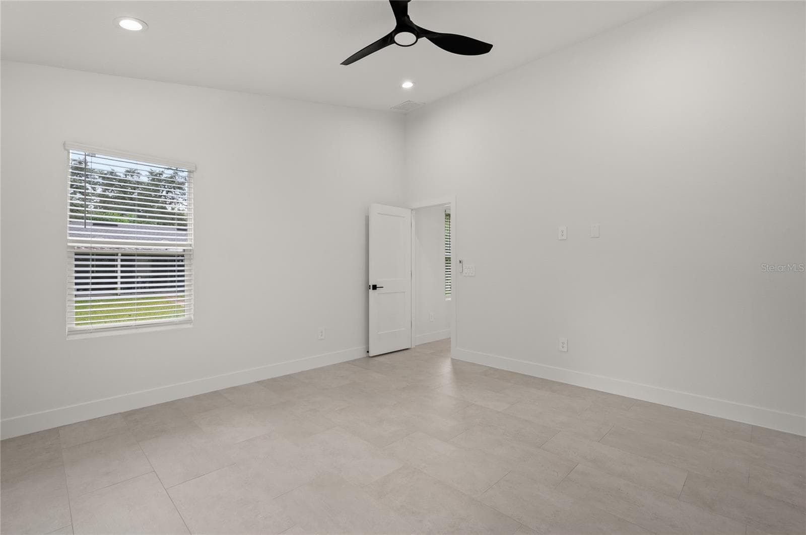 Single Family Residence at 1186 7TH ST, ORANGE CITY, photo 27 of 43