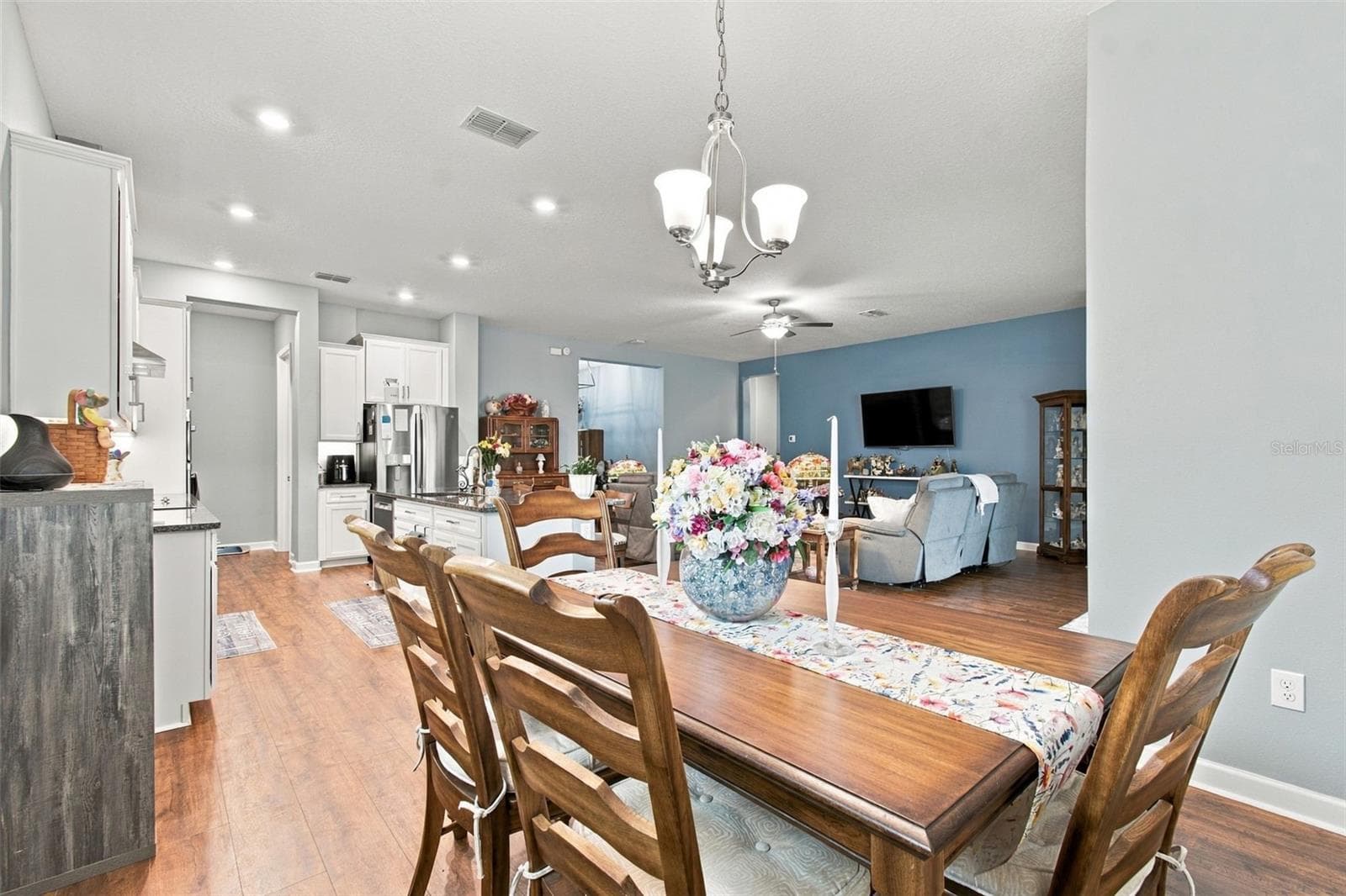 Single Family Residence at 31516 CABANA RYE, SAN ANTONIO, photo 17 of 73