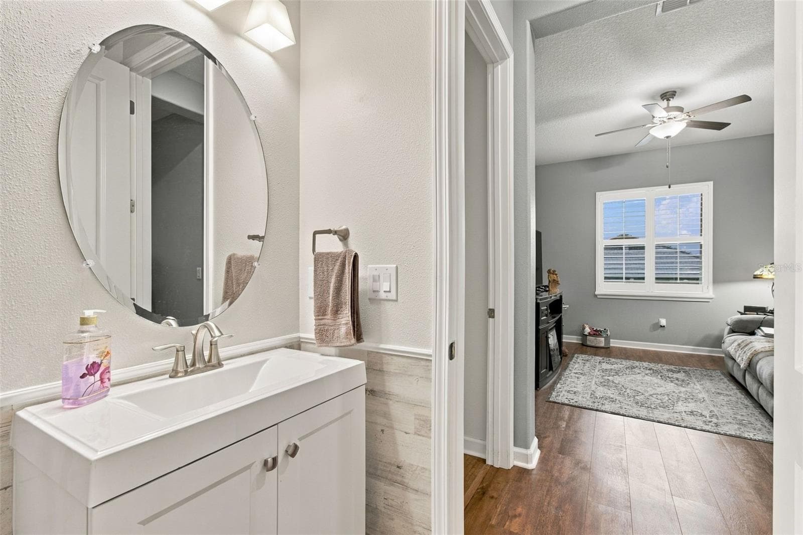Single Family Residence at 31516 CABANA RYE, SAN ANTONIO, photo 19 of 73