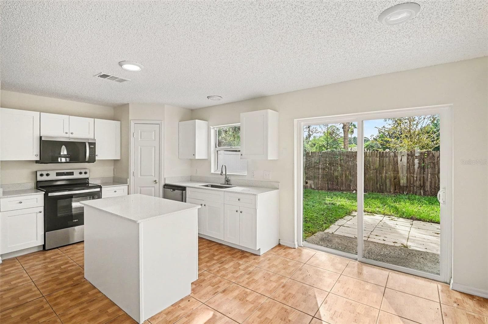 Single Family Residence at 1093 AMANDA KAY CIR, SANFORD, photo 5 of 18