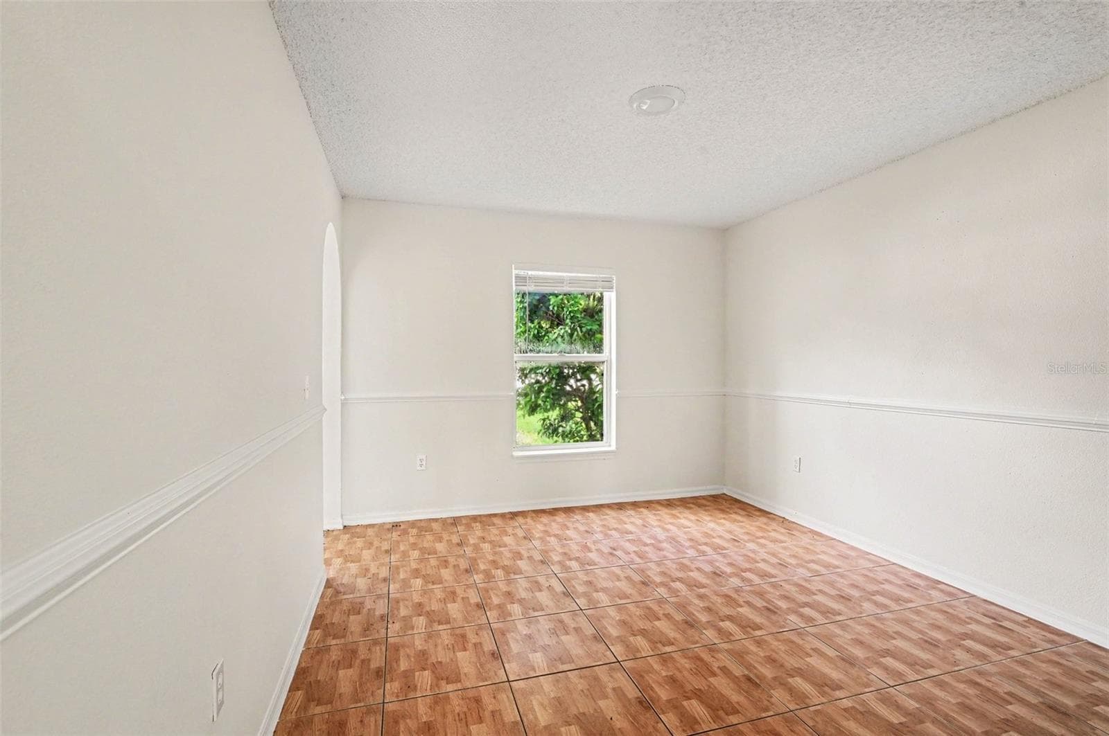Single Family Residence at 1093 AMANDA KAY CIR, SANFORD, photo 6 of 18