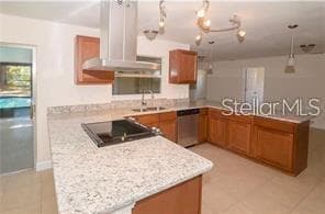 Single Family Residence at 100 HUNTSWOOD CT, LONGWOOD, photo 3 of 4