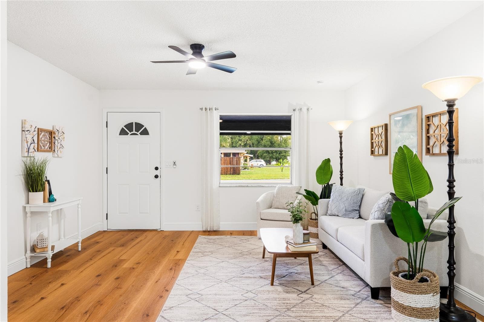 Entry - 705 PASADENA AVE, LONGWOOD
