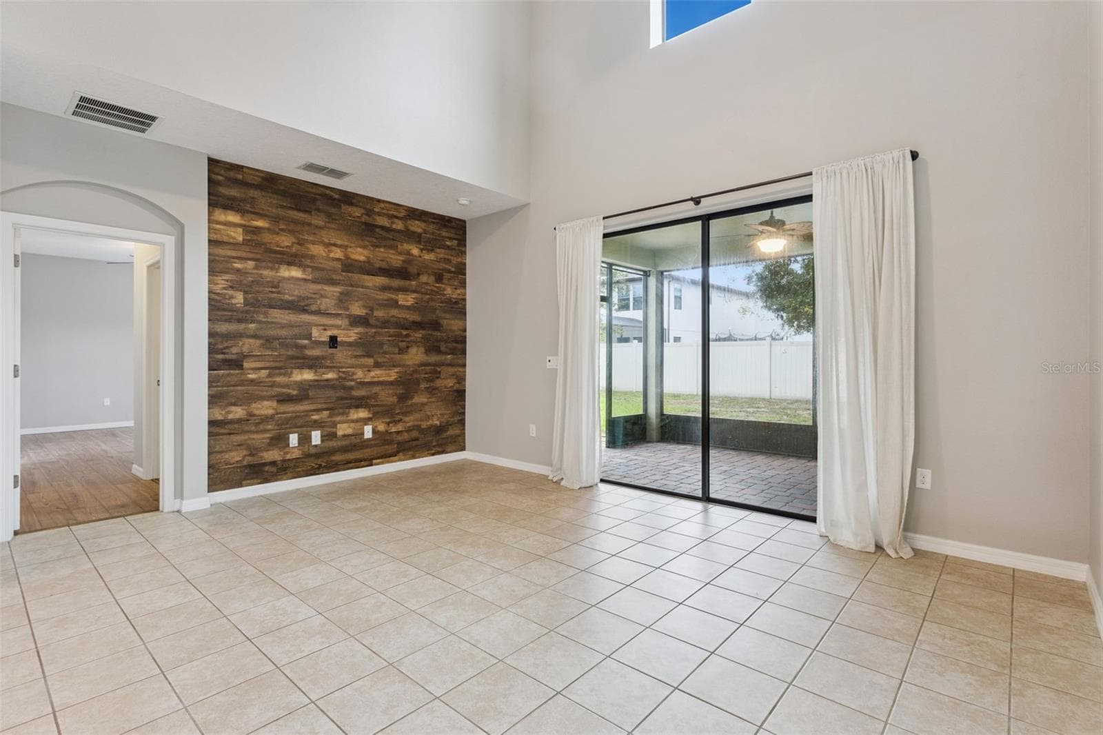 Single Family Residence at 9280 CHANDLER DR, GROVELAND, photo 6 of 48