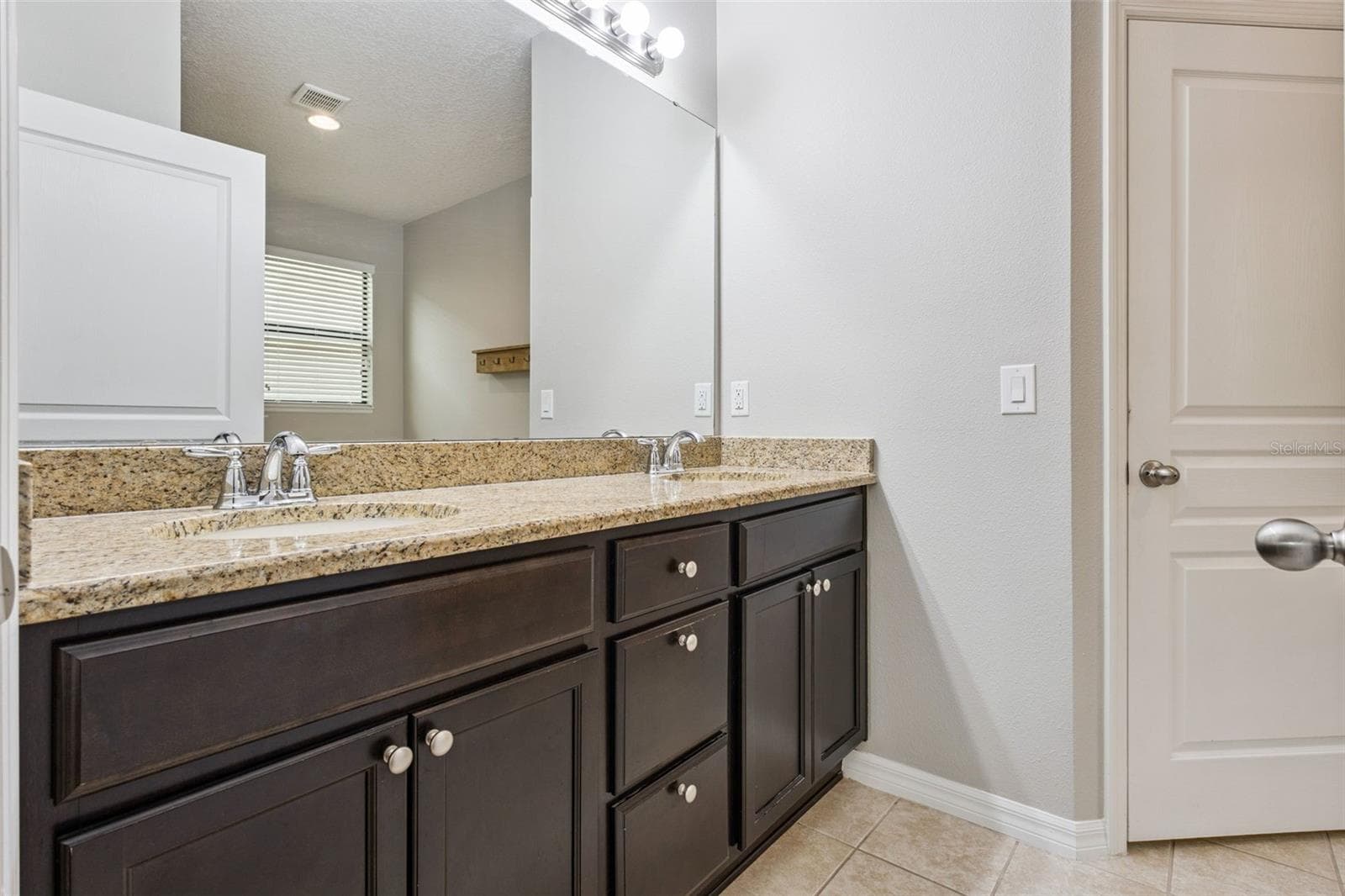 Single Family Residence at 9280 CHANDLER DR, GROVELAND, photo 23 of 48
