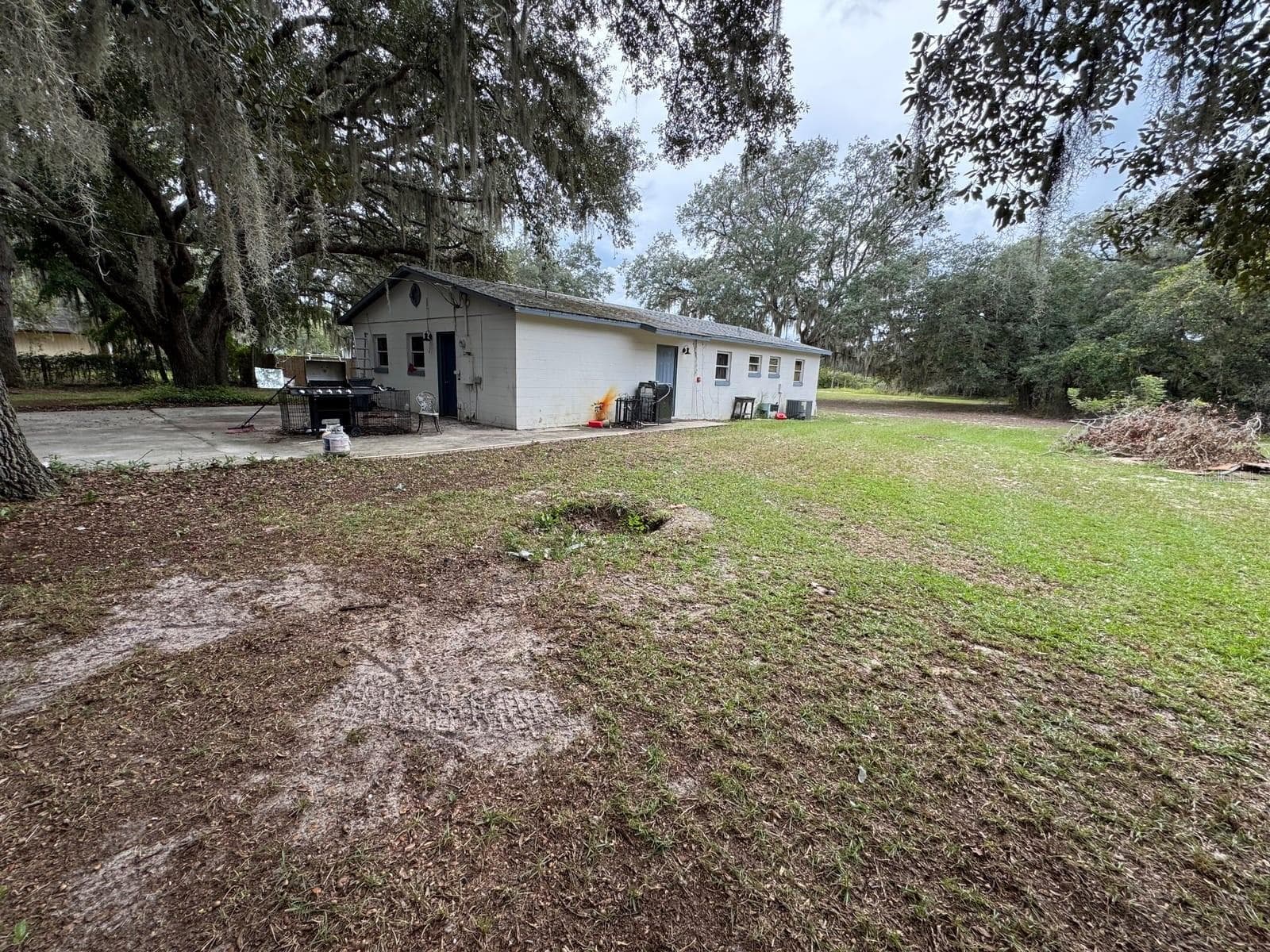 Single Family Residence at 14209 TENNESSEE AVE, ASTATULA, photo 6 of 42