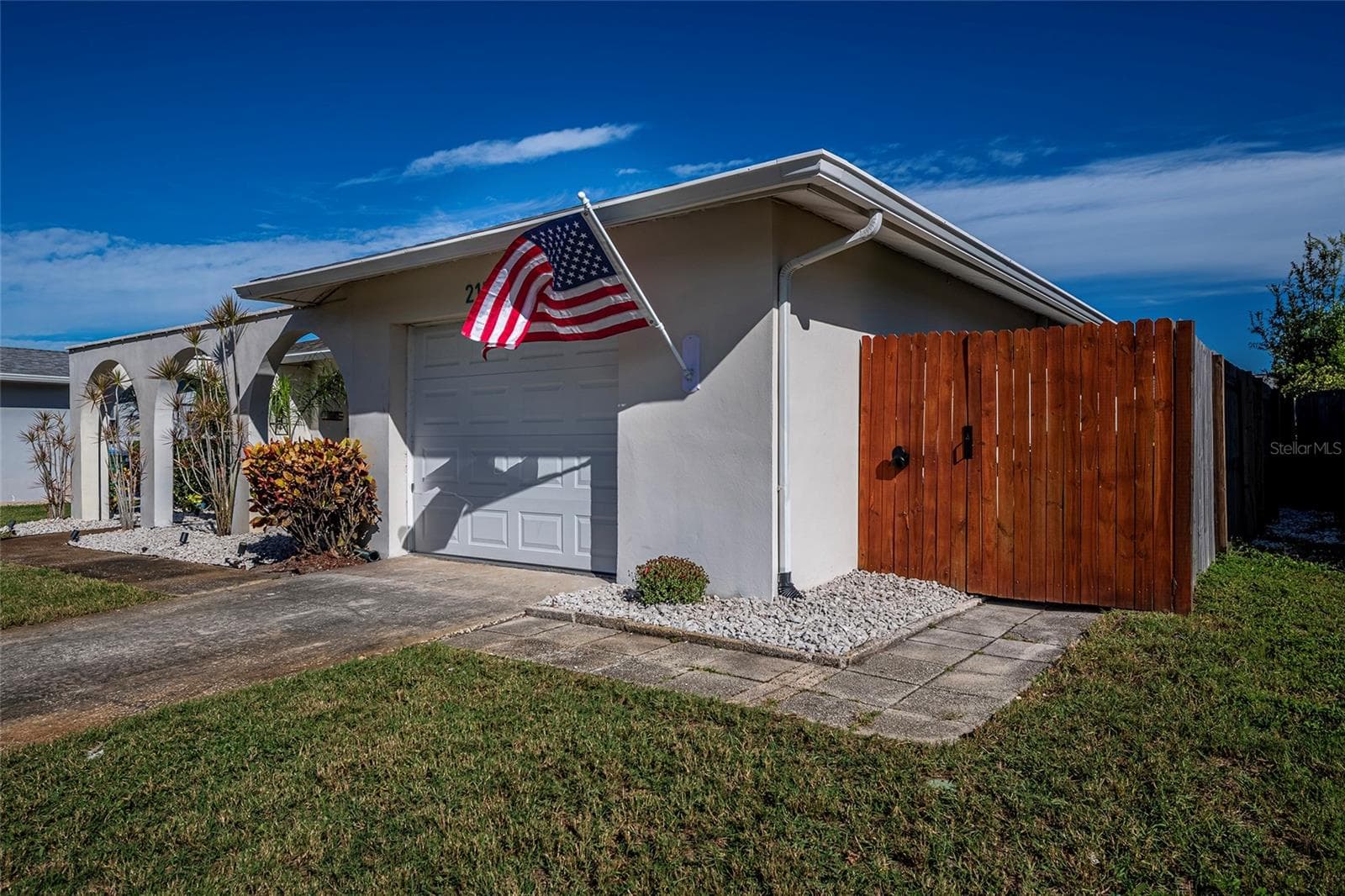Single Family Residence at 2174 SCOTLAND DR, CLEARWATER, photo 42 of 46