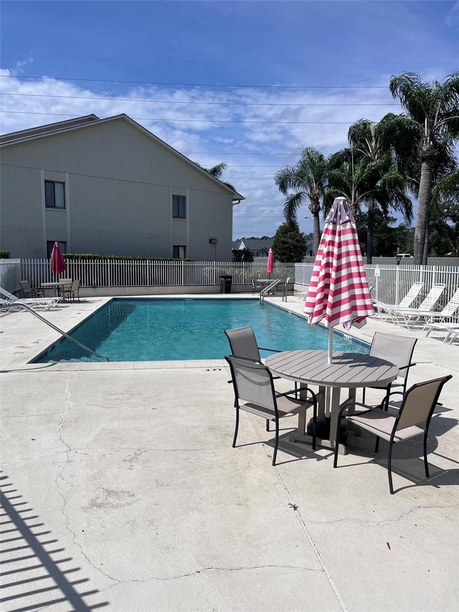 Condominium at 2050 HUNTERS GLEN DR #614, DUNEDIN, photo 24 of 24