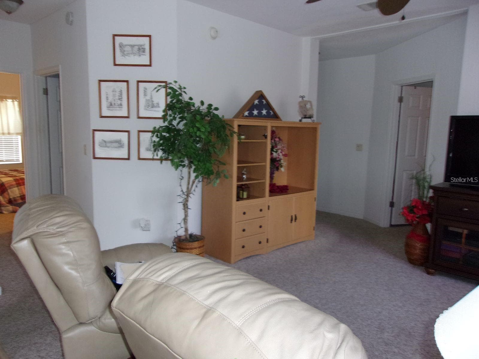 Manufactured Home at 634 LEISURE, VENICE, photo 5 of 25