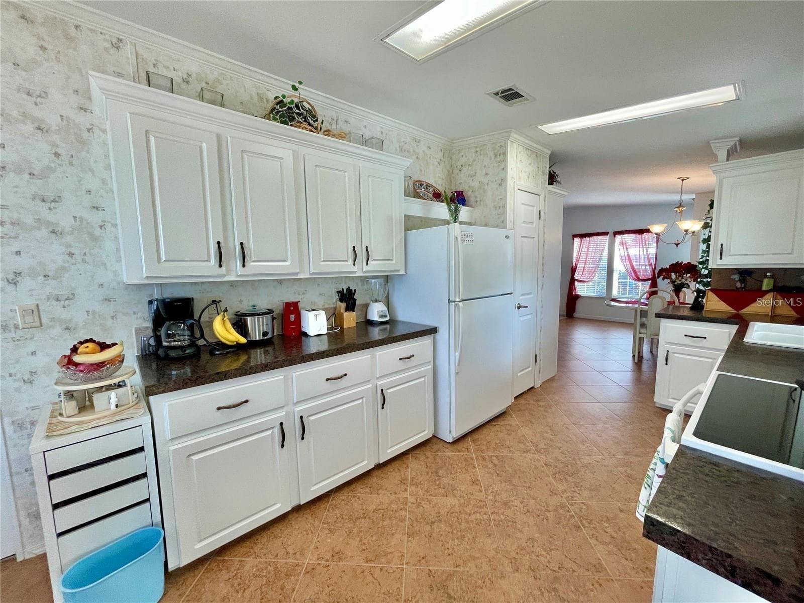 Manufactured Home at 634 LEISURE, VENICE, photo 10 of 25