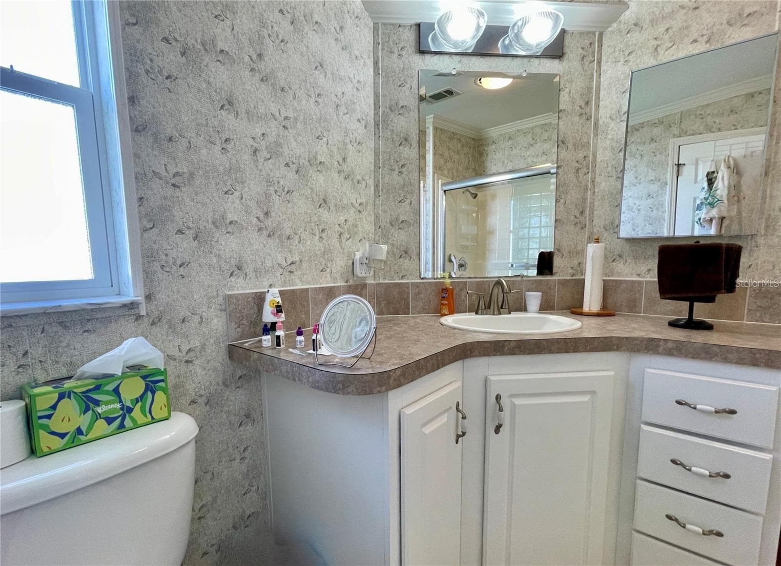 Manufactured Home at 634 LEISURE, VENICE, photo 16 of 25