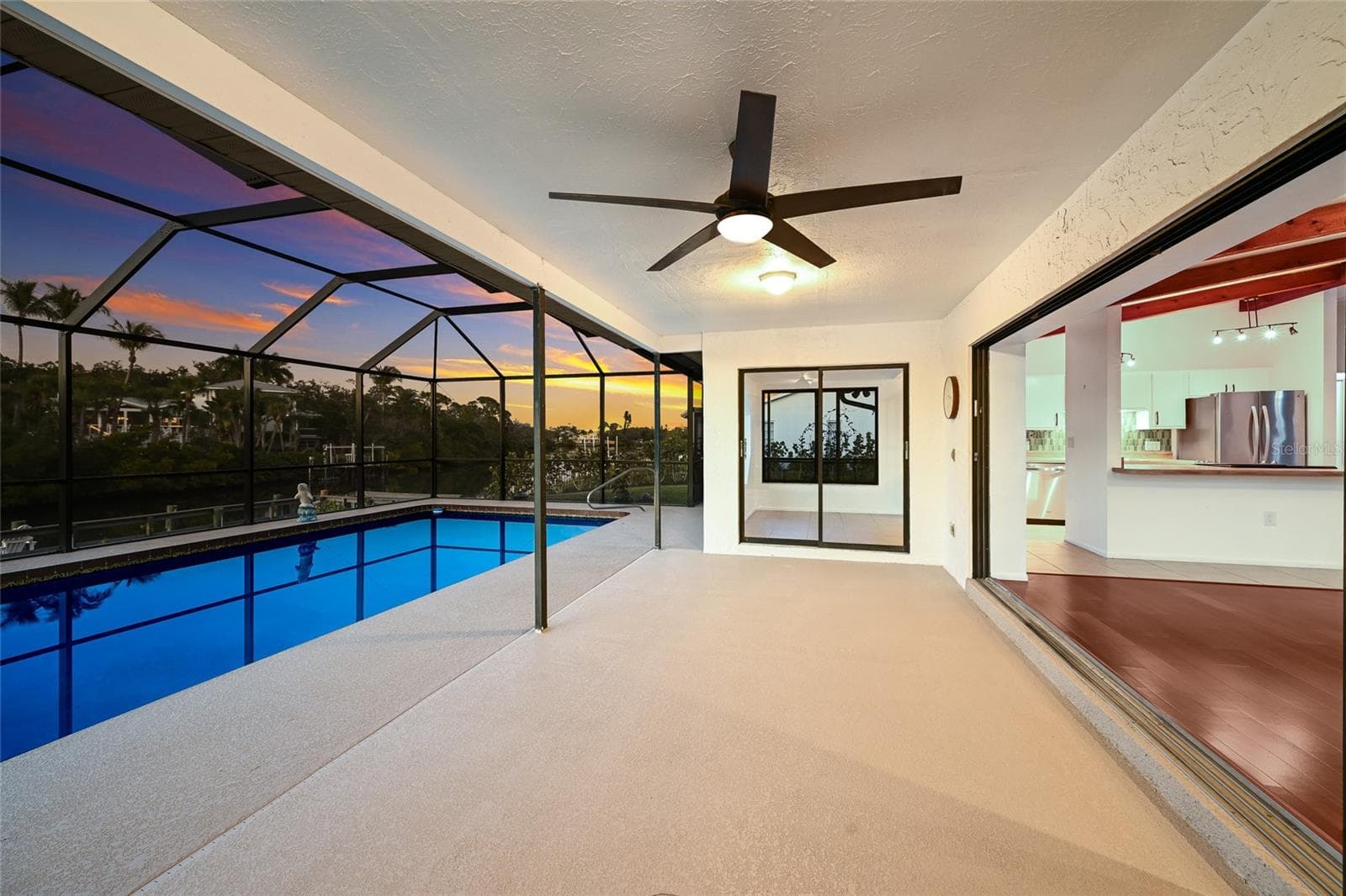 Single Family Residence at 5424 AMERICA DR, SARASOTA, photo 21 of 36