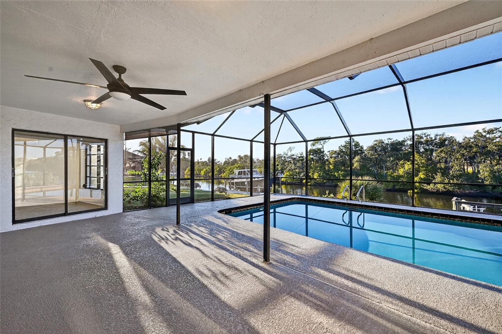 Single Family Residence at 5424 AMERICA DR, SARASOTA, photo 22 of 36