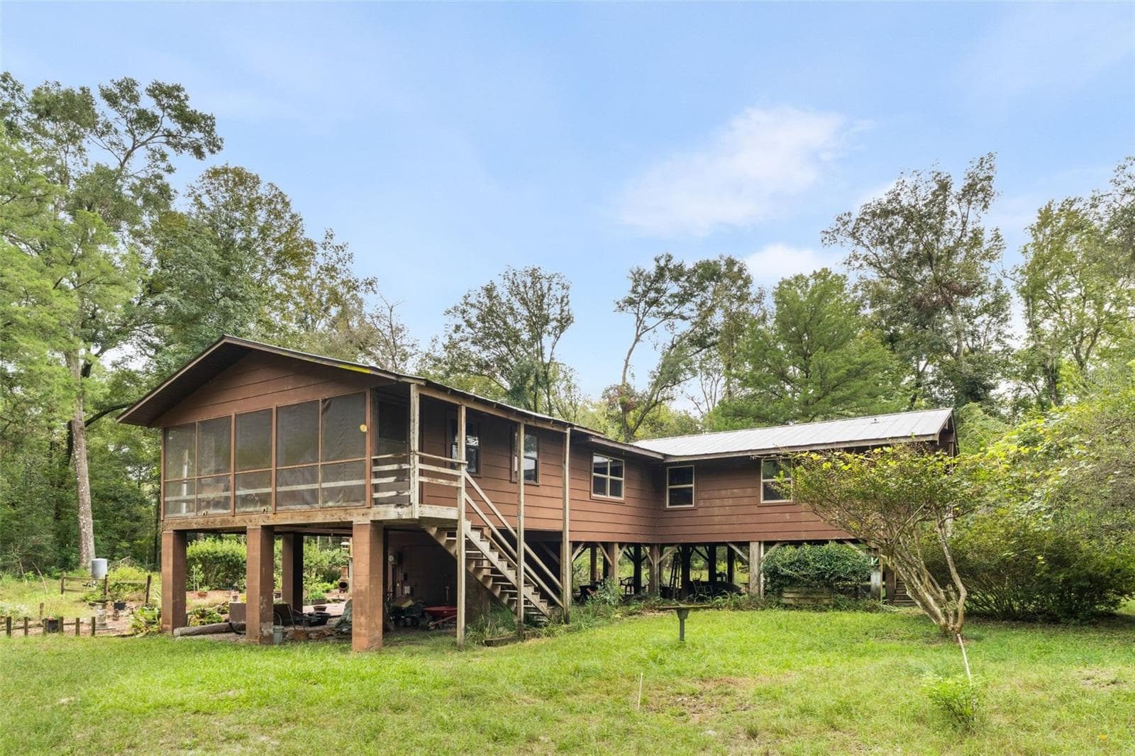 Single Family Residence at 568 SW RATTLESNAKE GLN, FORT WHITE, photo 3 of 31