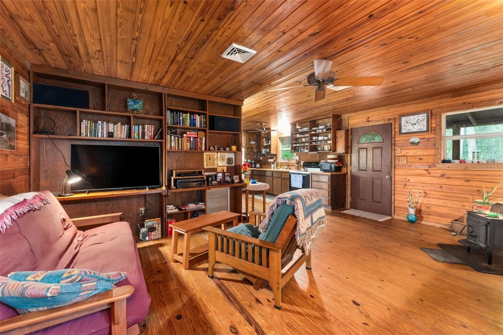 Single Family Residence at 568 SW RATTLESNAKE GLN, FORT WHITE, photo 6 of 31