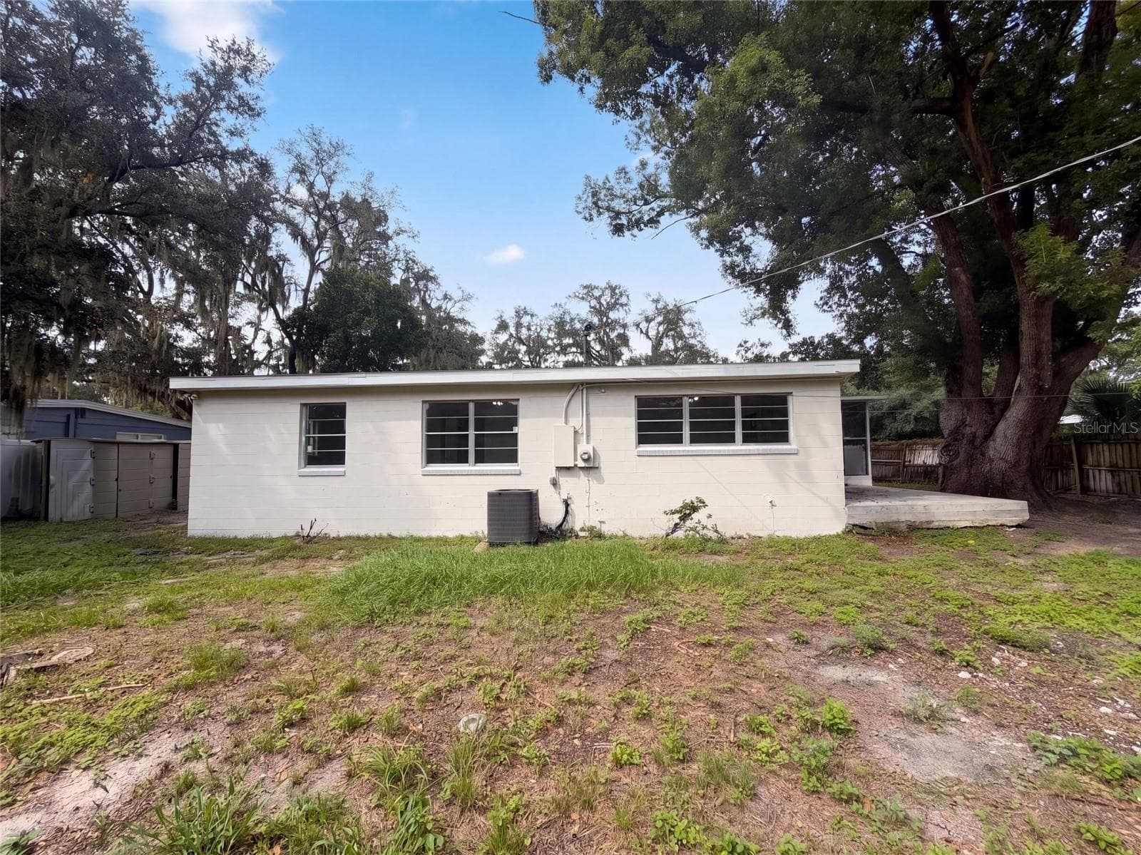 Single Family Residence at 409 BERWICK AVE, TEMPLE TERRACE, photo 2 of 22
