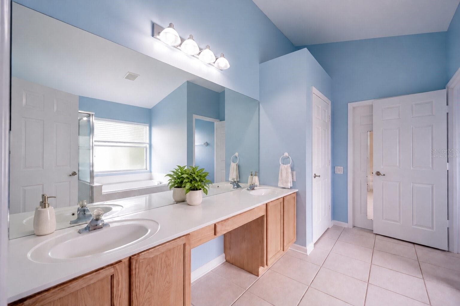 virtually staged - 3179 STONEHURST CIR, KISSIMMEE
