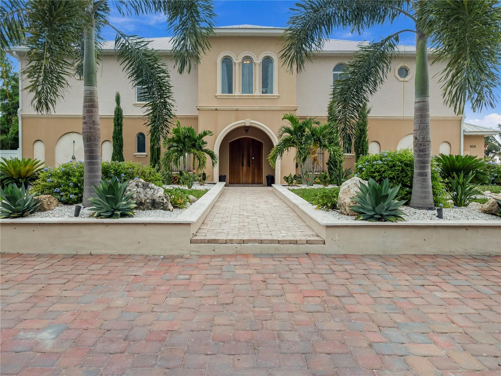 Single Family Residence at 908 BAYSHORE DR, TERRA CEIA, photo 5 of 101