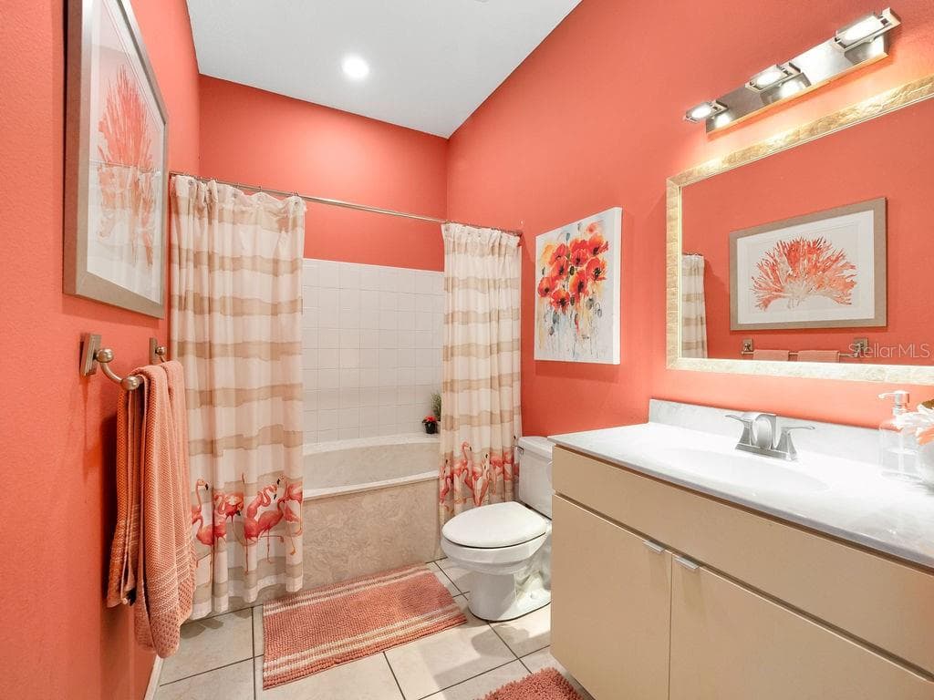 Second Bath with Garden Tub - 908 BAYSHORE DR, TERRA CEIA